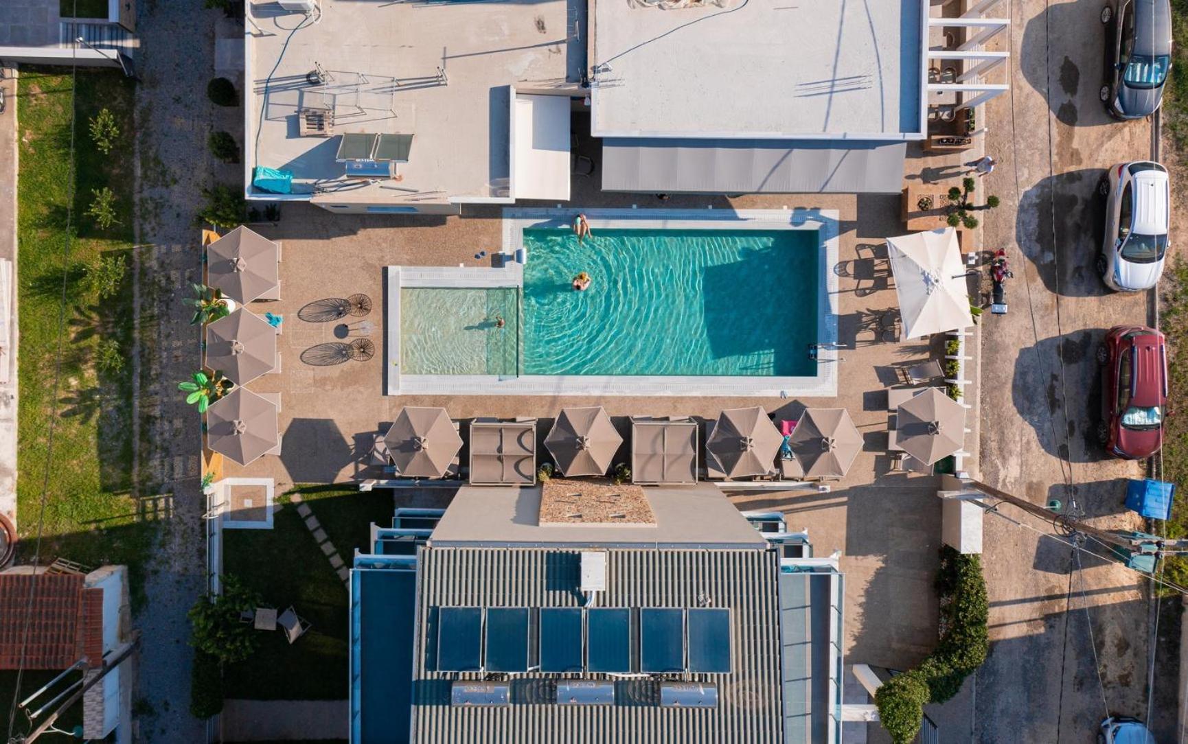 Callista Suites Флогита Екстериор снимка