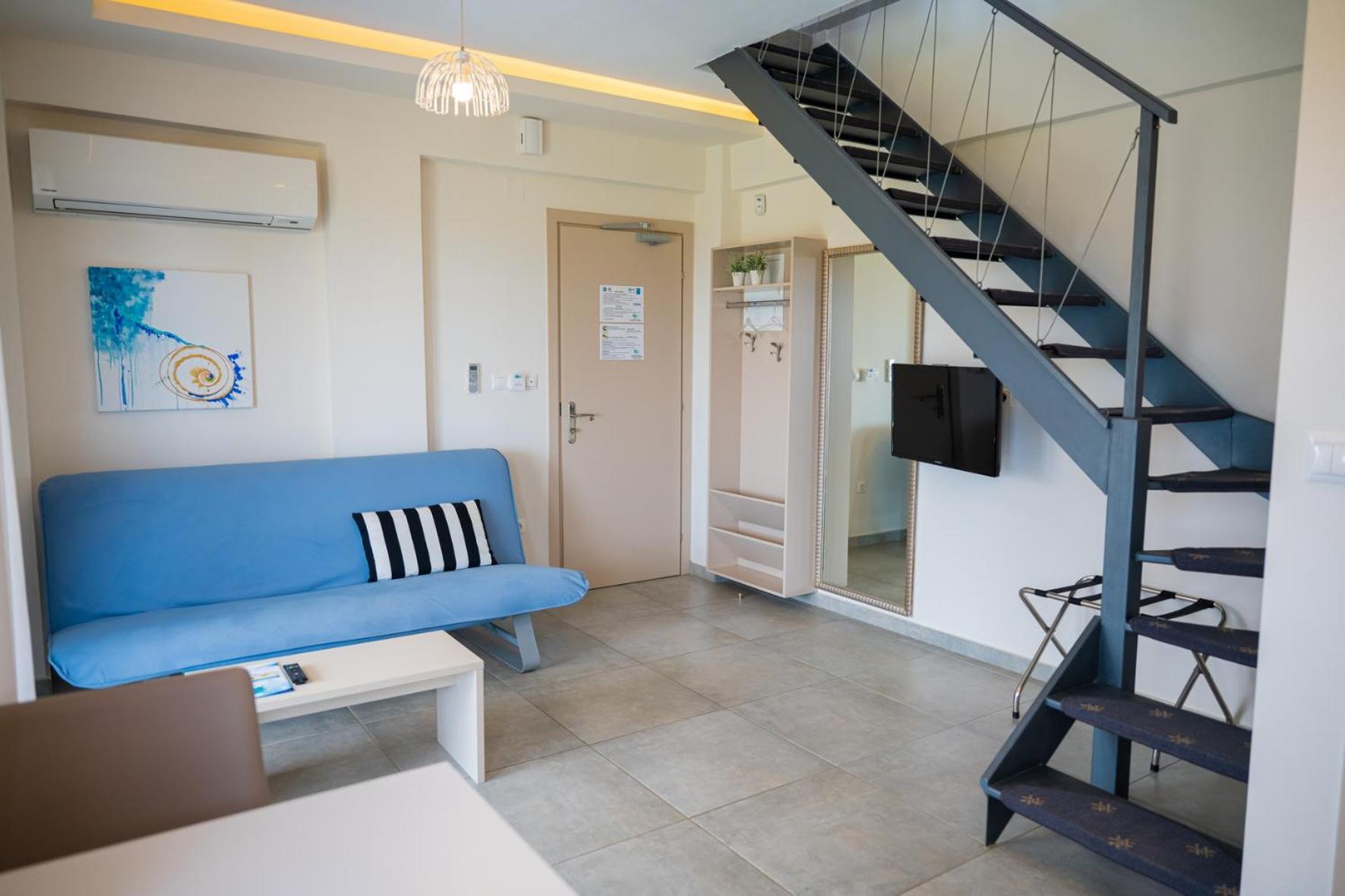 Callista Suites Флогита Екстериор снимка